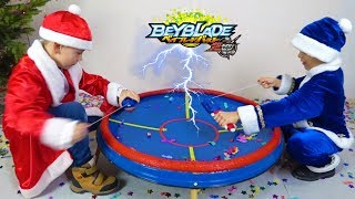 Santa Claus vs Father Frost BEYBLADE BATTLE Big BeyStadium
