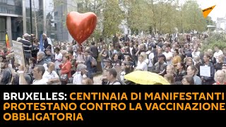 Bruxelles: centinaia di manifestanti protestano contro la vaccinazione obbligatoria