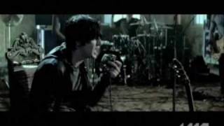 3 Days Grace- Riot