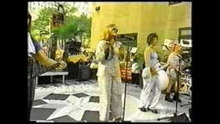 The Go-Gos : "Our Lips Are Sealed" and "Vacation" Live on US TV and interview