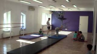 Акробатика дети - рондат - DanceFam Studio