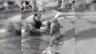 ОБЕЗЬЯНА УБИВАЕТ!