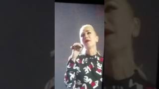 Blake Shelton and Gwen Stefani singing in Oklahoma city. SEPT 10TH. Chesapeake Arena.