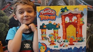 Собачка Какает Пластилином обзор PLAY DOH TOWN FIREHOUSE
