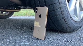 iPhone XS Max vs CAR