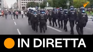 Germania: protesta dei scettici Covid-19 a Berlino