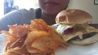 ASMR #100: Burger & Lays BBQ Chips