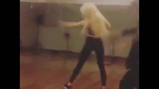 aleyna tilki çok iyi dans ediyo (provalar)