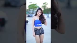Cute Asian Autoshow Girl Dance