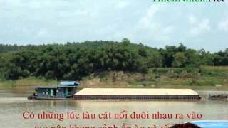 Khai thác cát gây sạt lở bờ sông Lô