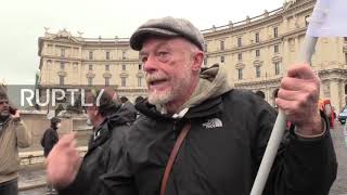 Italy: Hundreds of union strikers march against Green Pass implementation for employees