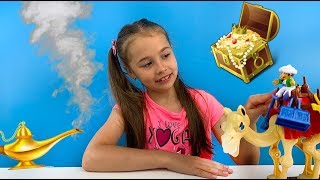НОВЫЙ ЧЕЛЛЕНДЖ веселый верблюд. Видео для детей. Арина играет с мамой.