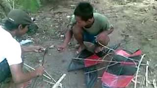 upin ipin layang layang