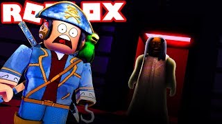 Roblox ITA - GRANNY CI HA INTRAPPOLATI NELL'ASCENSORE!!