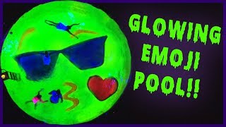 DAD TURNS POOL INTO GIANT GLOWING EMOJI! | Sam & Nia
