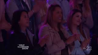 Kelly Clarkson sings "Sit Still, Look Pretty" by Daya