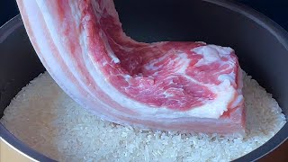 【小穎美食】五花肉放進大米里面，太厲害了，出鍋，瞬間變美食，簡單又好吃