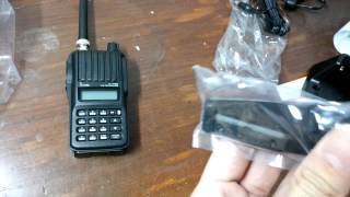 UNBOXING ICOM IC-V80