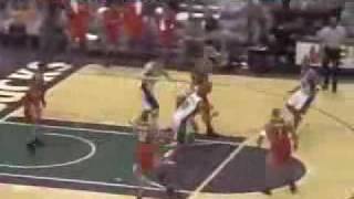 One of T-Mac's best games in his career (18pts in 4th)