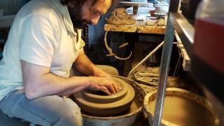 Tornitura di un piatto - Throwing a plate