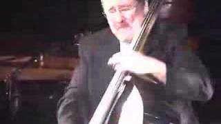 Brian Bromberg "Shag Carpet" Bass solo, horn trades