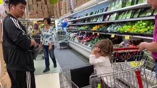 CHỢ NGƯỜI VIỆT Ở BANG FLORIDA-MỸ CÓ BÁN GÌ?