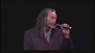 Thank You Tibet !: performance by Bobby Mc Ferrin, Philip Glass and Laurie Anderson