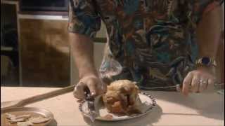 Black Books - s2e5 - Мэнни режет курицу