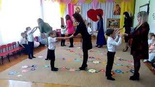Танец мам и сыновей