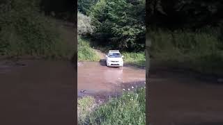 Mitsubishi Outlander offroad