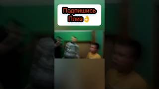Смотреть зрителям старше 18 лет (18+) это жёстка??