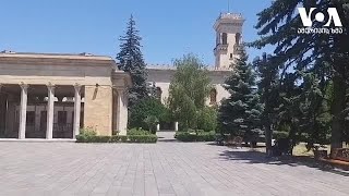 სტალინის ბაღში ანტირუსული ფლაერები მოწვიმა