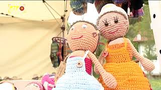 Kunst, Haushaltsware und Deko beim Regionalen Maimarkt an der Lauchert in Burladingen-Stetten