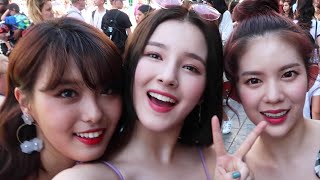Momoland Goes To Universal Studios