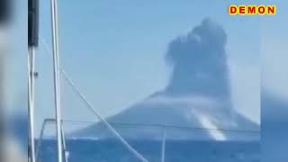 Тот самый момент извержения вулкана в Италии