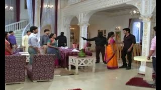 Sasural Simar Ka : Goons attack Bharadwaj family