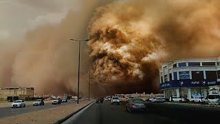A doomsday storm hit Kansas at 120 miles per hour!