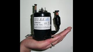 Автомобильный компрессорный холодильник 12/220В.Обьем 15L.Обзор Часть 1.