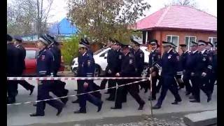 В день полиции полицейские прошли торжественным маршем