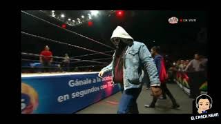 LAREDO KID atacado  por LOS INGOBERNABLES
