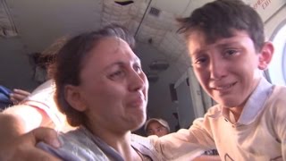 Raw Video: Iraqis rescued from Mount Sinjar