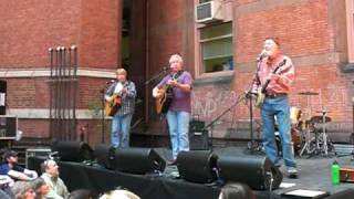 Pete Seeger, Ed Romanoff, Ed Presutti sing "Take It From Dr. King"