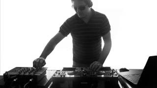 Dj Carlos Hoffmann remix CIt Eastwood