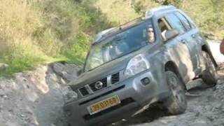 Crazy driving the xtrail off road