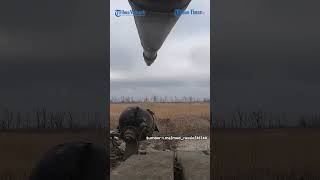Tank Rusia Dipandu Drone Pengintai Hancurkan Benteng Ukraina
