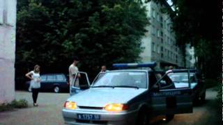 15 сотрудников полиции пытались задержать за листовку