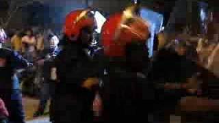 警方强硬驱散蕉赖皇冠镇居民