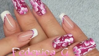 Nail art fiori one move con la mano sinistra