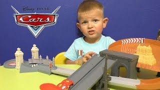 Тачки Молния Маквин. Трасса. Игрушки из мультика Тачки 2. Disney Cars Toys McQueen