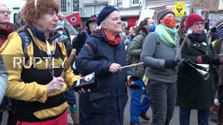 UK: Thousands of 'Kill the Bill' protesters march through Bristol
